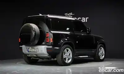 Land Rover Defender 2023 3.0 автомат (гидро), миниатюра 2