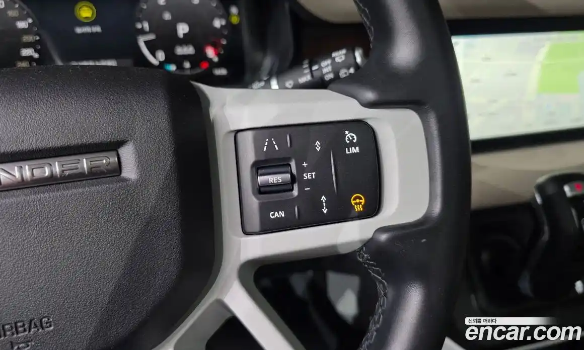 Land Rover Defender 2023 3.0 автомат (гидро), фото 22