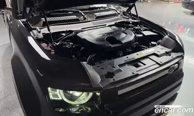 Land Rover Defender 2023 3.0 автомат (гидро), миниатюра 6