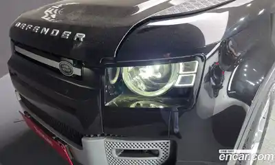 Land Rover Defender 2023 3.0 автомат (гидро), миниатюра 8