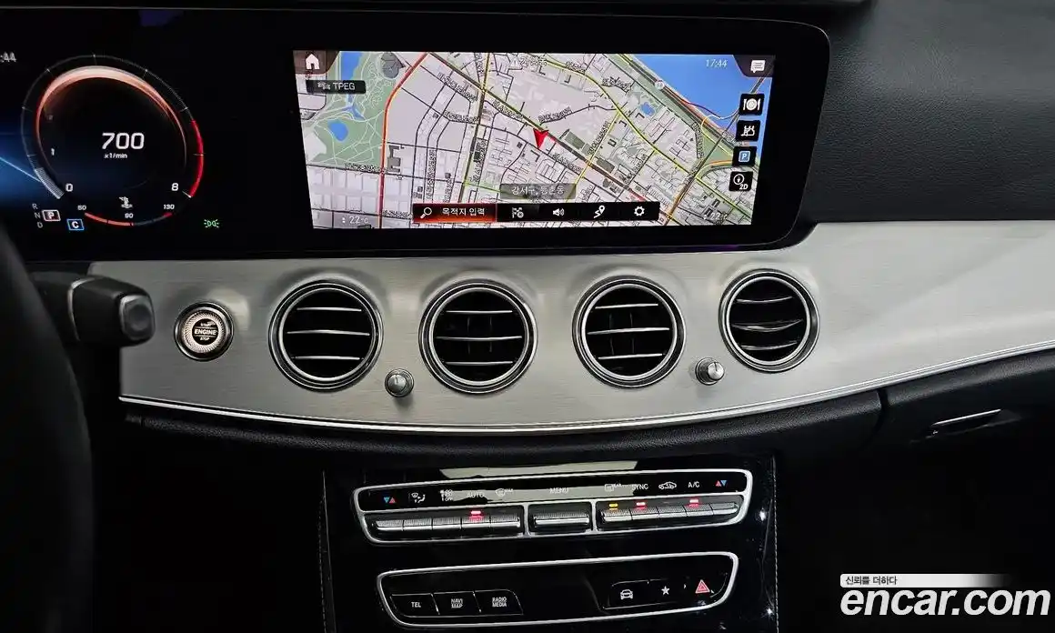 Mercedes-Benz E-Class 2021 2.0 автомат (гидро), фото 21