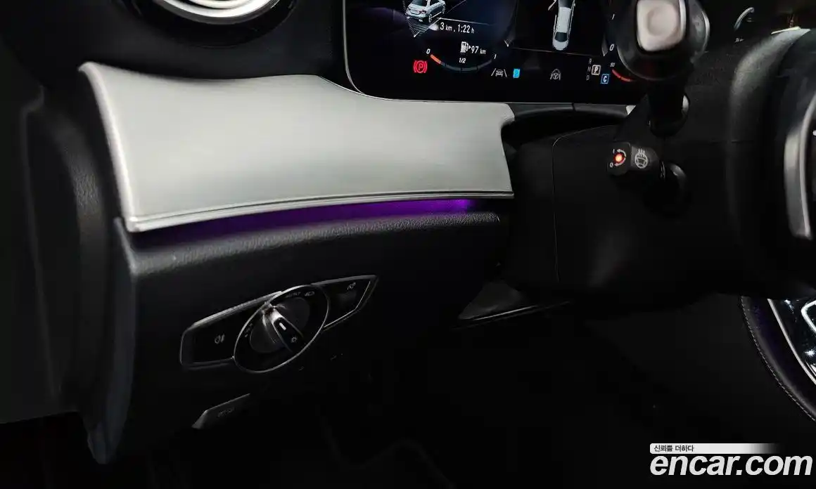 Mercedes-Benz E-Class 2021 2.0 автомат (гидро), фото 32