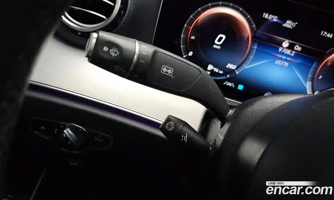 Mercedes-Benz E-Class 2021 2.0 автомат (гидро), фото 33