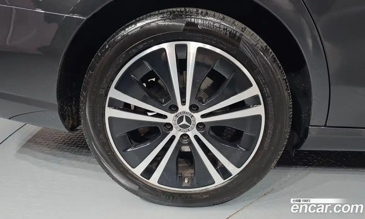 Mercedes-Benz E-Class 2021 2.0 автомат (гидро), фото 5