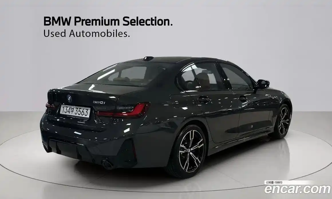 BMW 3-Series 2025 2.0 гидро, фото 2