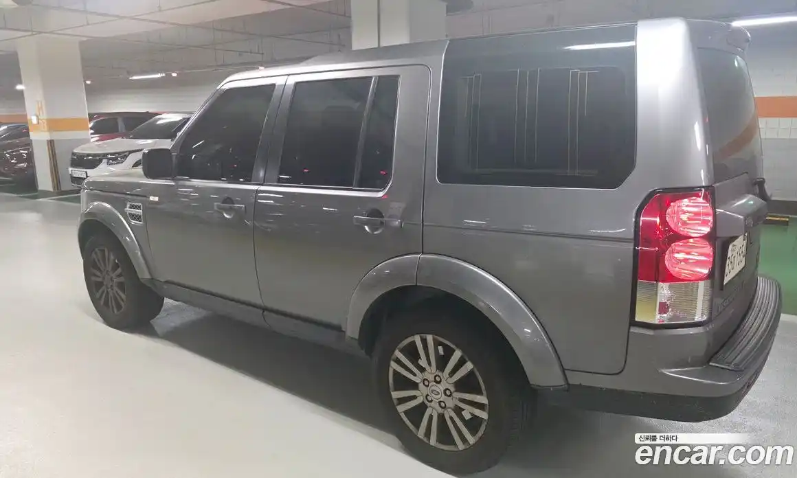 Land Rover Discovery 2011 3.0 автомат (гидро), фото 5