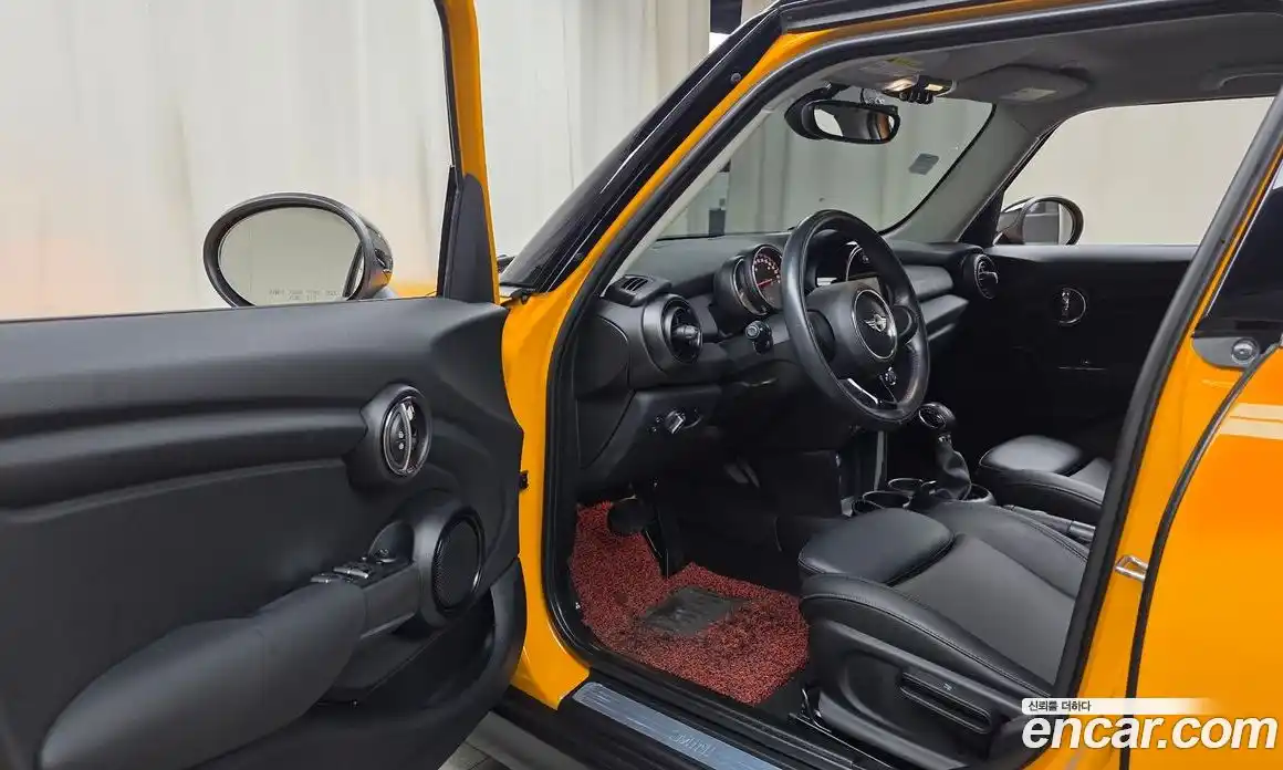 Mini Cooper 2018 1.5 автомат (гидро), фото 13