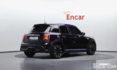 Mini Cooper 2022 2.0 автомат (гидро), миниатюра 2