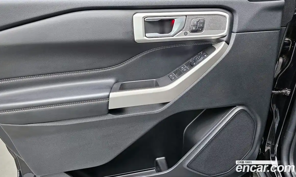 Ford Explorer 2023 2.3 автомат (гидро), фото 14