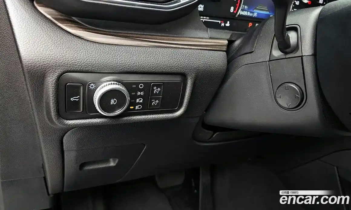 Ford Explorer 2023 2.3 автомат (гидро), фото 26