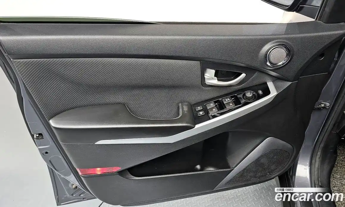 SsangYong Korando 2018 2.2 автомат (гидро), фото 14