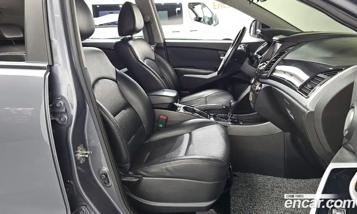 SsangYong Korando 2018 2.2 автомат (гидро), фото 16