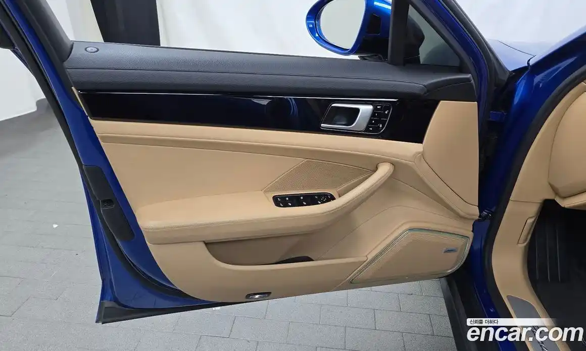 Porsche Panamera 2018 3.0 автомат (гидро), фото 14