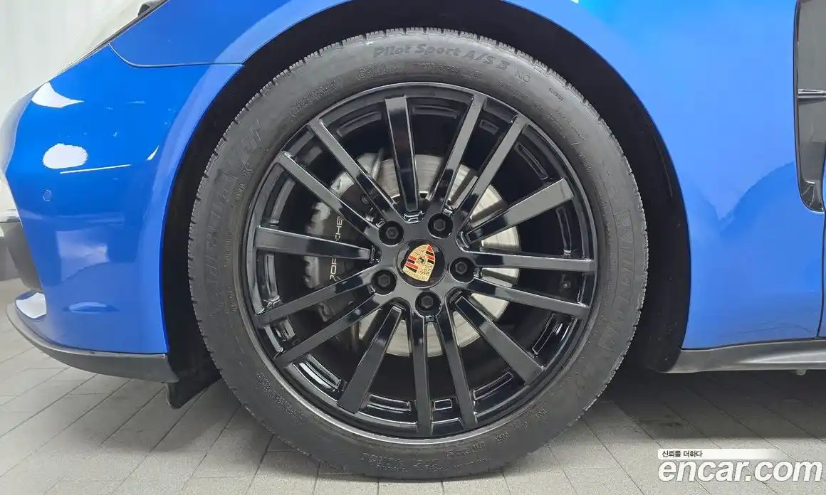Porsche Panamera 2018 3.0 автомат (гидро), фото 5
