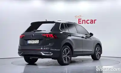 Volkswagen Tiguan 2021 2.0 автомат (гидро), миниатюра 2