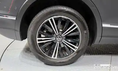 Volkswagen Tiguan 2021 2.0 автомат (гидро), миниатюра 5