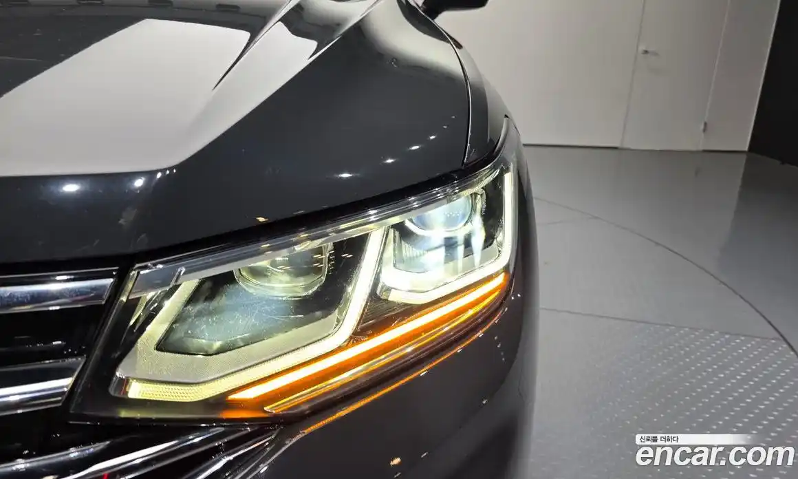 Volkswagen Tiguan 2021 2.0 автомат (гидро), фото 8