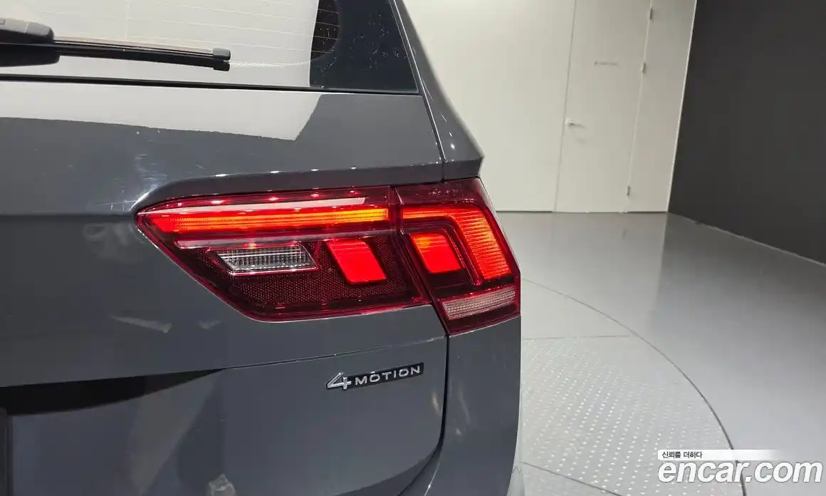 Volkswagen Tiguan 2021 2.0 автомат (гидро), фото 9