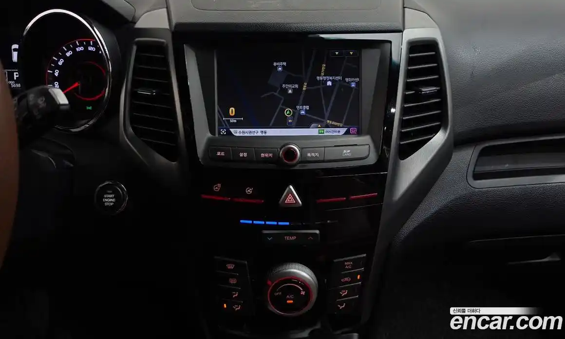 SsangYong TIBOLI 2019 1.6 автомат (гидро), фото 14