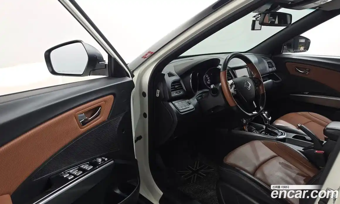 SsangYong TIBOLI 2019 1.6 автомат (гидро), фото 10