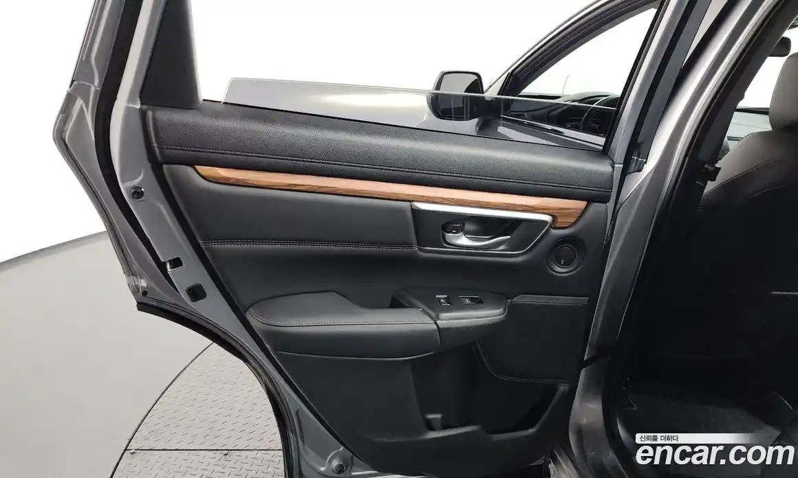 Honda CR-V 2019 1.5 автомат (гидро), фото 15