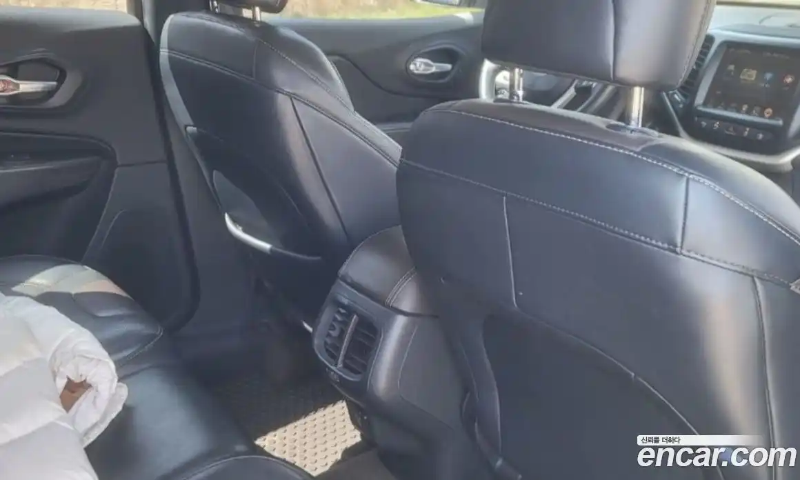 Jeep Cherokee 2015 2.0 автомат (гидро), фото 16