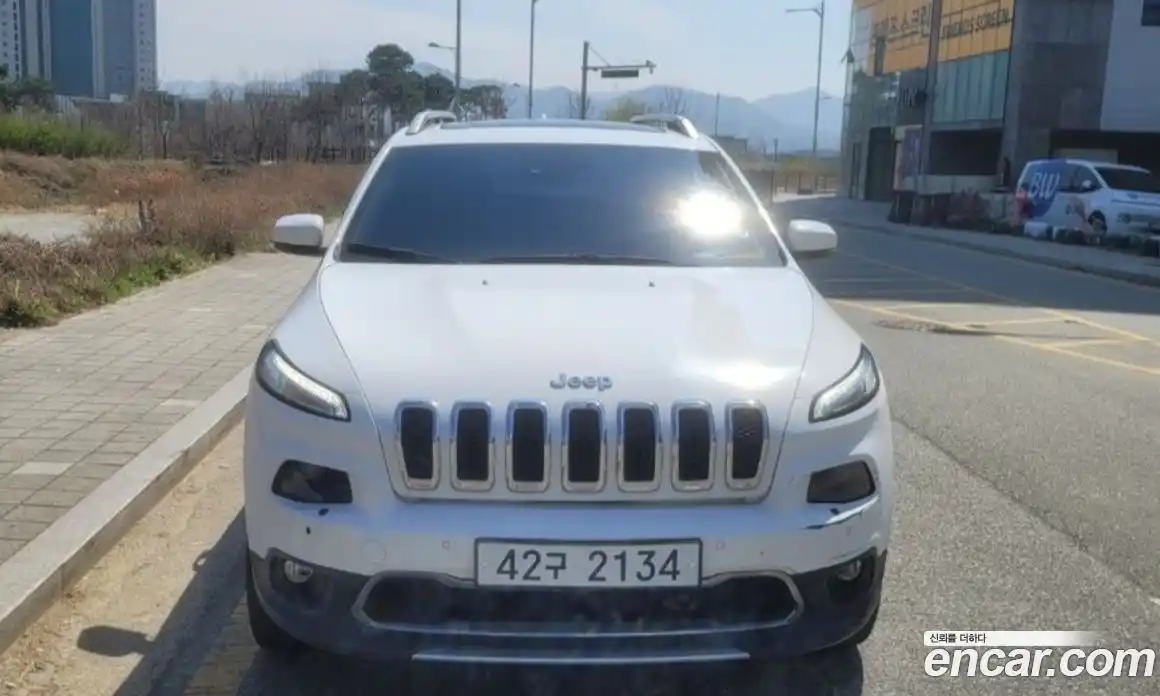 Jeep Cherokee 2015 2.0 автомат (гидро), фото 3