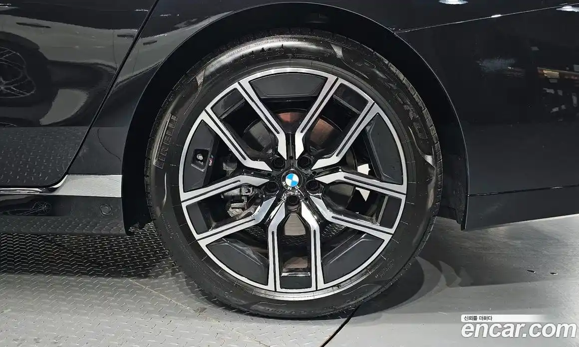 BMW 7 серия 2025 3.0 автомат (гидро), фото 6