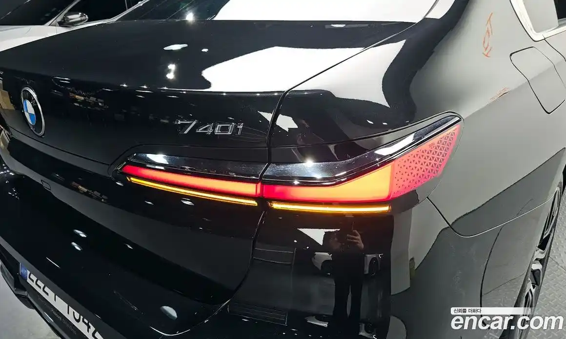 BMW 7 серия 2025 3.0 автомат (гидро), фото 8