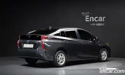 Toyota Prius 2017 1.8 гидро, миниатюра 2