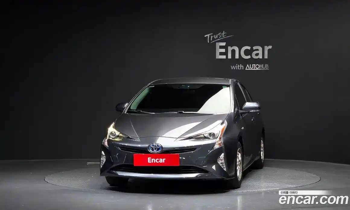 Toyota Prius 2017 1.8 гидро, фото 3