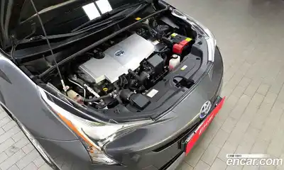 Toyota Prius 2017 1.8 гидро, миниатюра 6