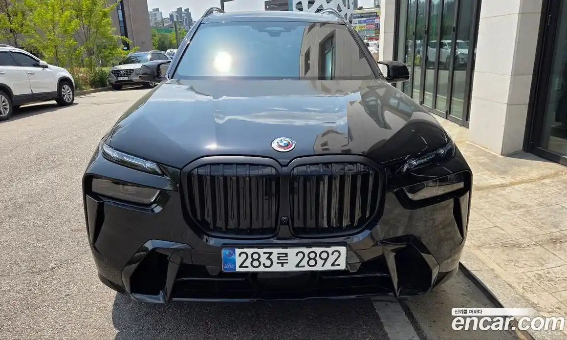 BMW X7 2025 3.0 автомат (гидро), фото 3