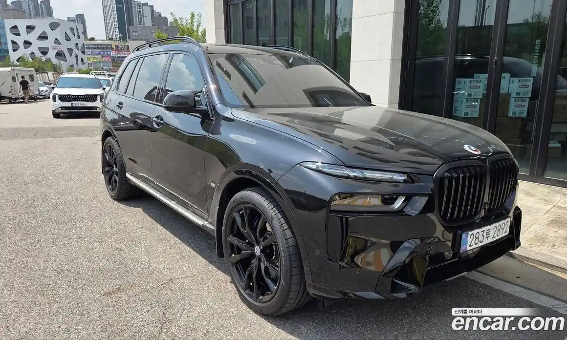 BMW X7 2025 3.0 автомат (гидро), фото 9