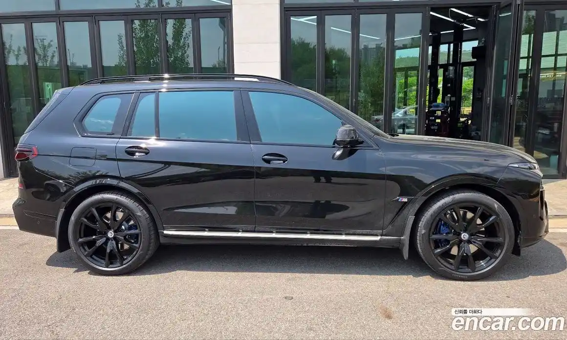 BMW X7 2025 3.0 автомат (гидро), фото 10