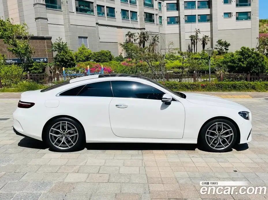 Mercedes-Benz E-Class 2022 2.0 гидро, фото 15