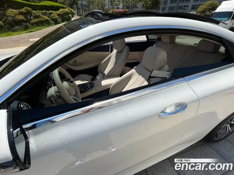 Mercedes-Benz E-Class 2022 2.0 гидро, фото 16