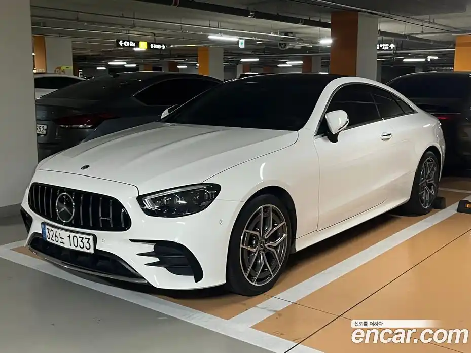 Mercedes-Benz E-Class 2022 2.0 гидро, фото 3
