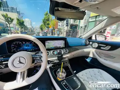 Mercedes-Benz E-Class 2022 2.0 гидро, миниатюра 4