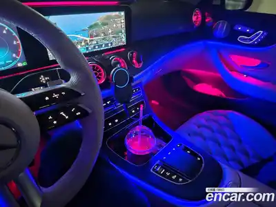 Mercedes-Benz E-Class 2022 2.0 гидро, миниатюра 7