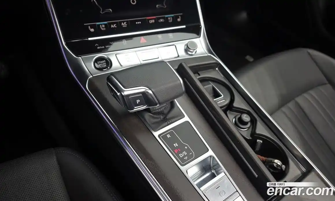 Audi A6 2023 2.0 автомат (гидро), фото 9