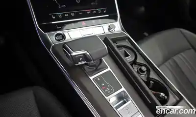 Audi A6 2023 2.0 автомат (гидро), миниатюра 9
