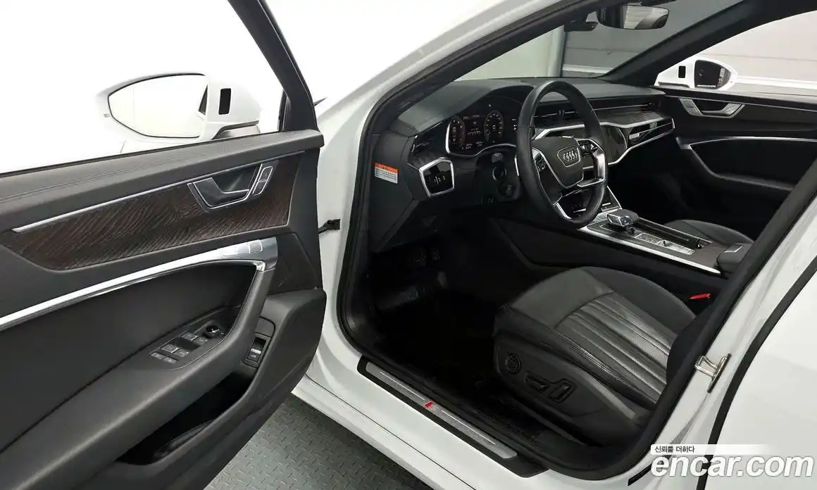 Audi A6 2023 2.0 автомат (гидро), фото 10