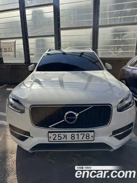 Volvo XC90 2018 2.0 автомат (гидро), фото 3