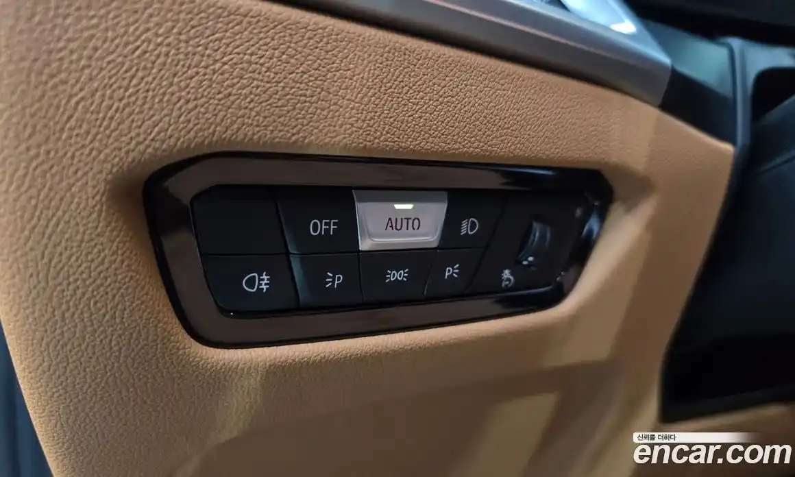 BMW 3-Series 2025 2.0 гидро, фото 19