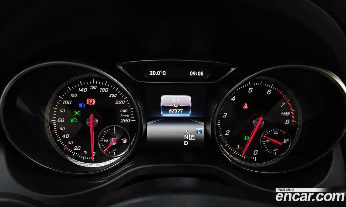 Mercedes-Benz GLA-Class 2018 2.0 гидро, фото 10 Mercedes-Benz GLA-Class 2018 2.0 гидро, фото 10