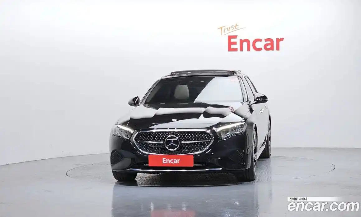 Mercedes-Benz E-Class 2025 2.0 гидро, фото 3