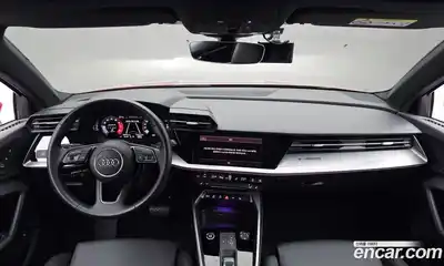 Audi A3 2023 2.0 автомат (гидро), миниатюра 7
