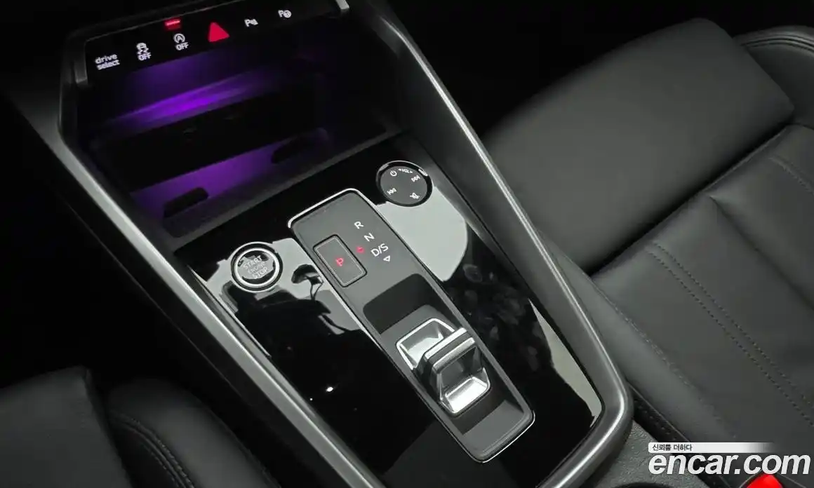 Audi A3 2023 2.0 автомат (гидро), фото 9