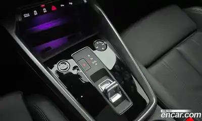 Audi A3 2023 2.0 автомат (гидро), миниатюра 9